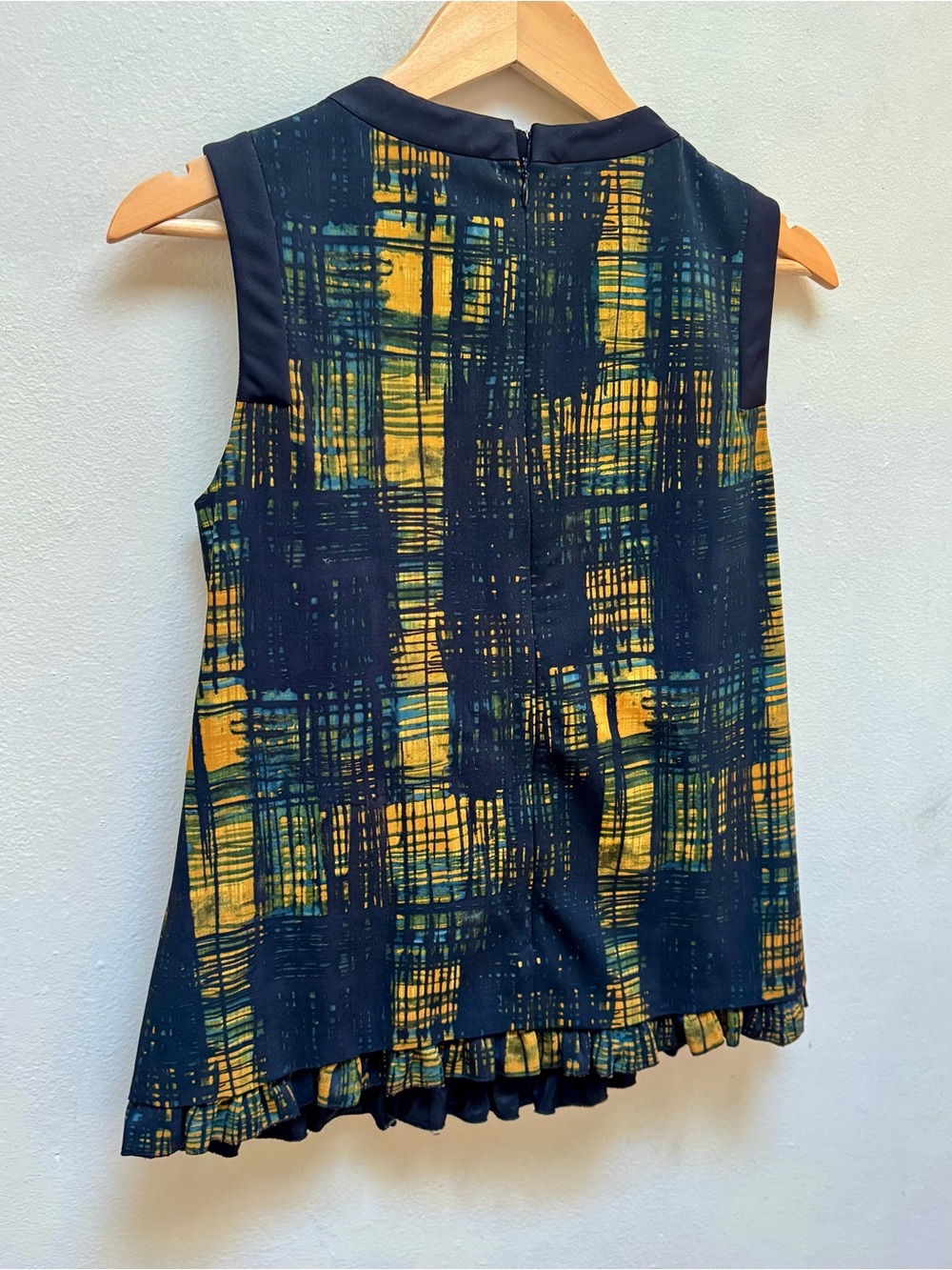 Prada F/W10 Runway Abstract Grid Sleeveless Top - Picture 8 of 12